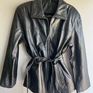 Vintage Outbrook lambskin leather belted jacket 
Large